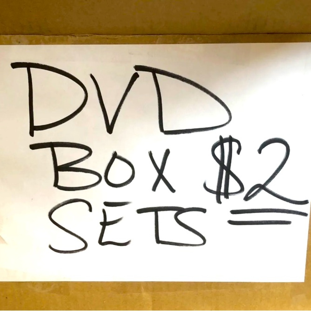 DVD LOT- 40 DVDS ~ TV Series Seasons: The Office, Family Guy, Friends,& More!!